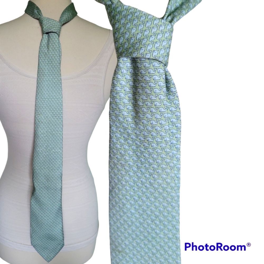 Vineyard Vines Blue & Green Original Whale Tie